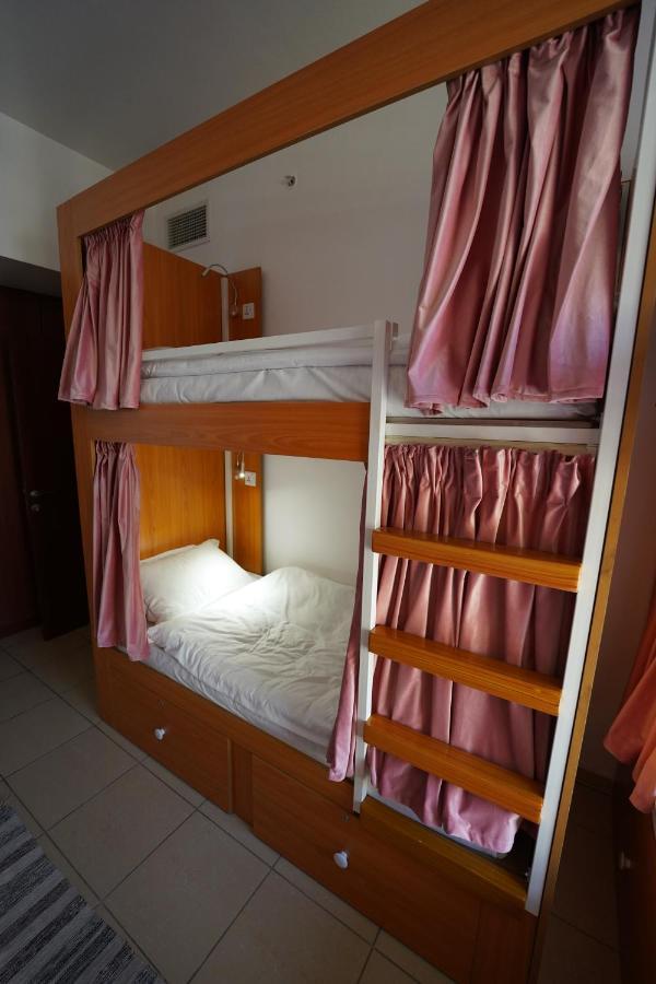 דובאי Lunar Hostel 96 מראה חיצוני תמונה