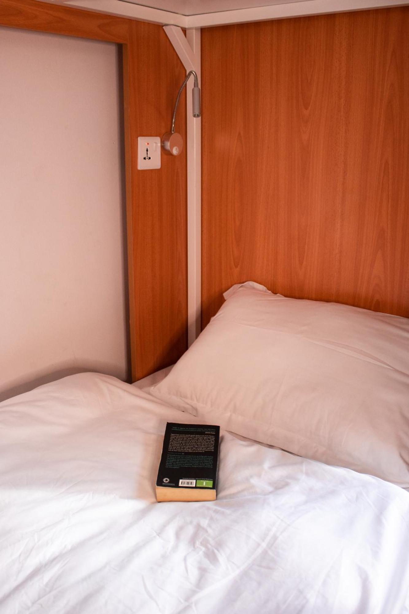 דובאי Lunar Hostel 96 מראה חיצוני תמונה