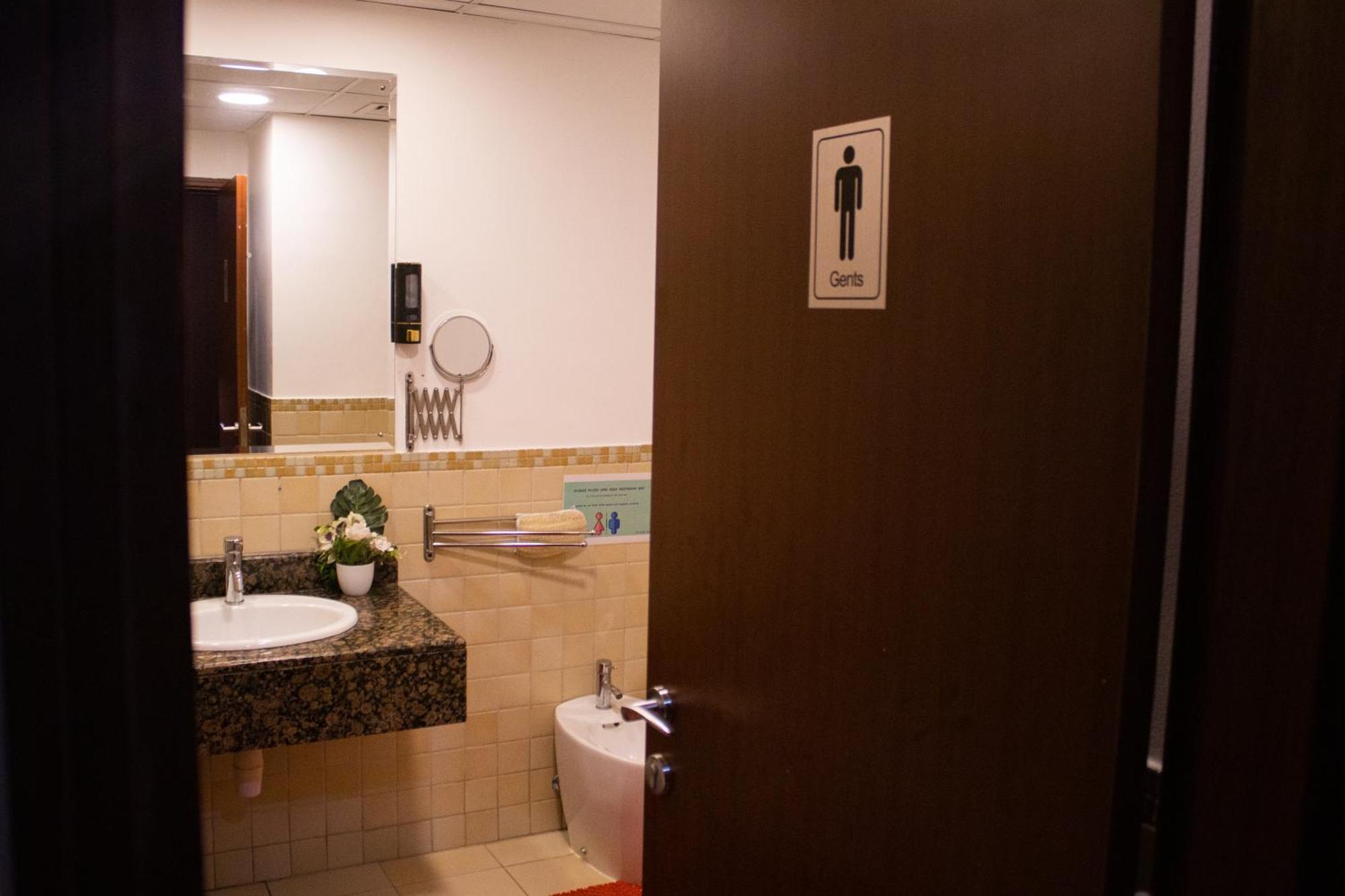 דובאי Lunar Hostel 96 מראה חיצוני תמונה