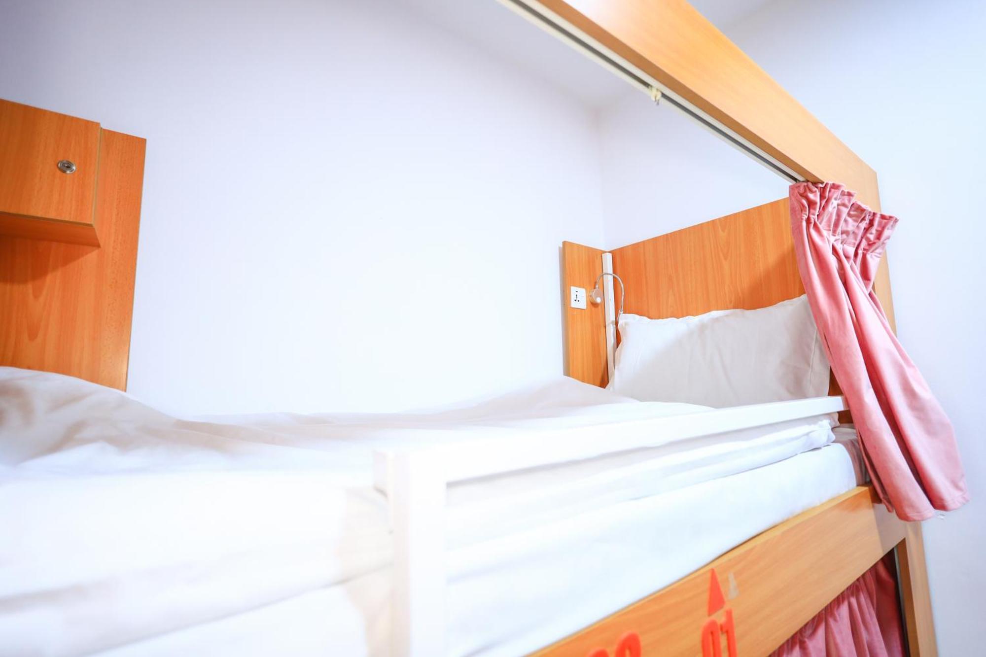 דובאי Lunar Hostel 96 מראה חיצוני תמונה